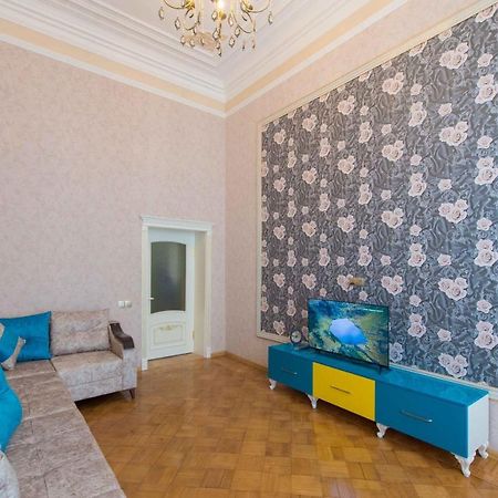 Stay Inn Lovely City Center Apartment Баку Екстер'єр фото
