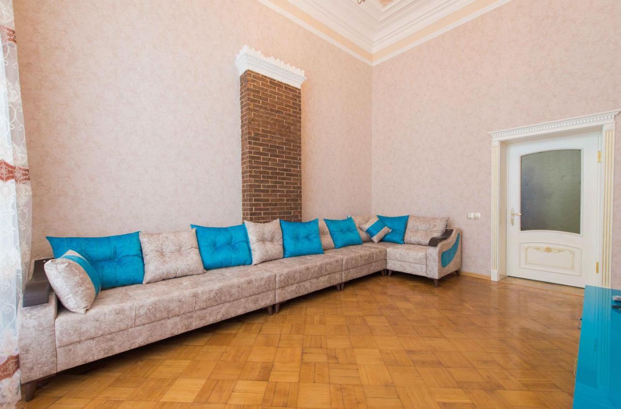 Stay Inn Lovely City Center Apartment Баку Екстер'єр фото